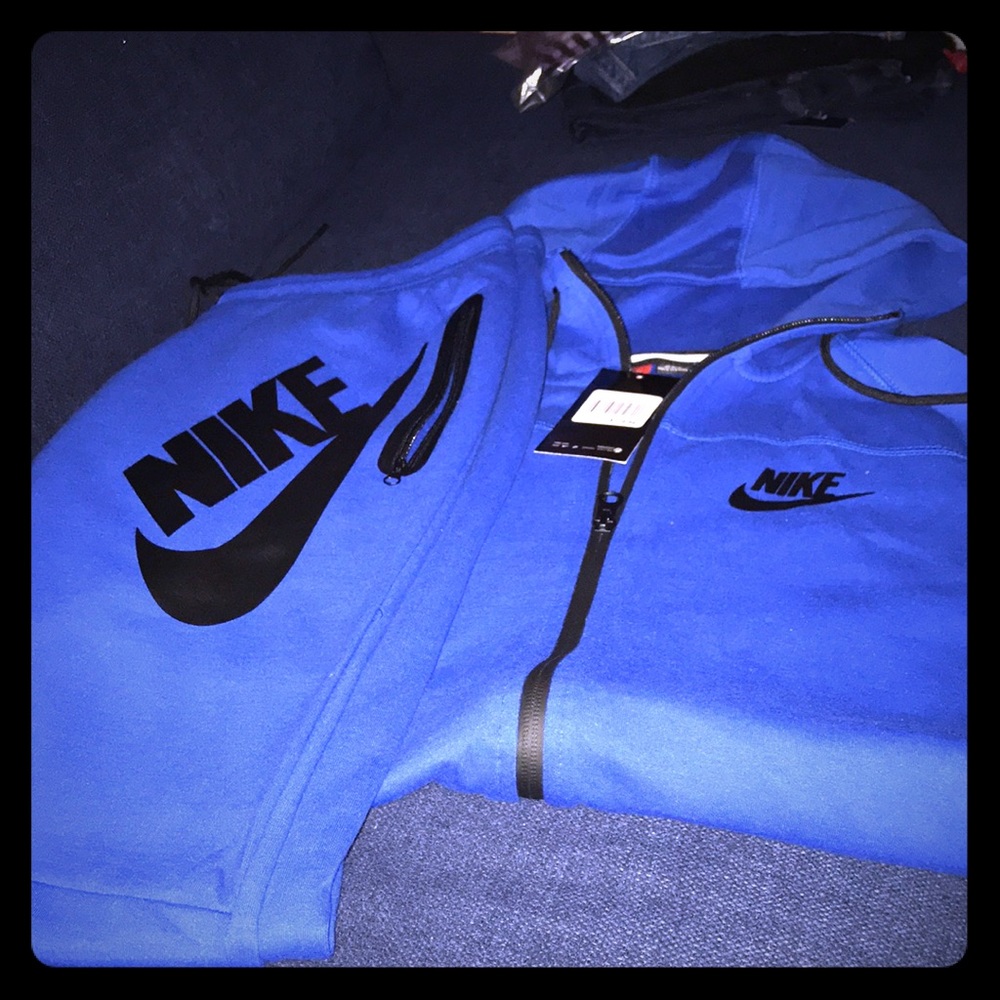 Men’s Nike Sweatsuit